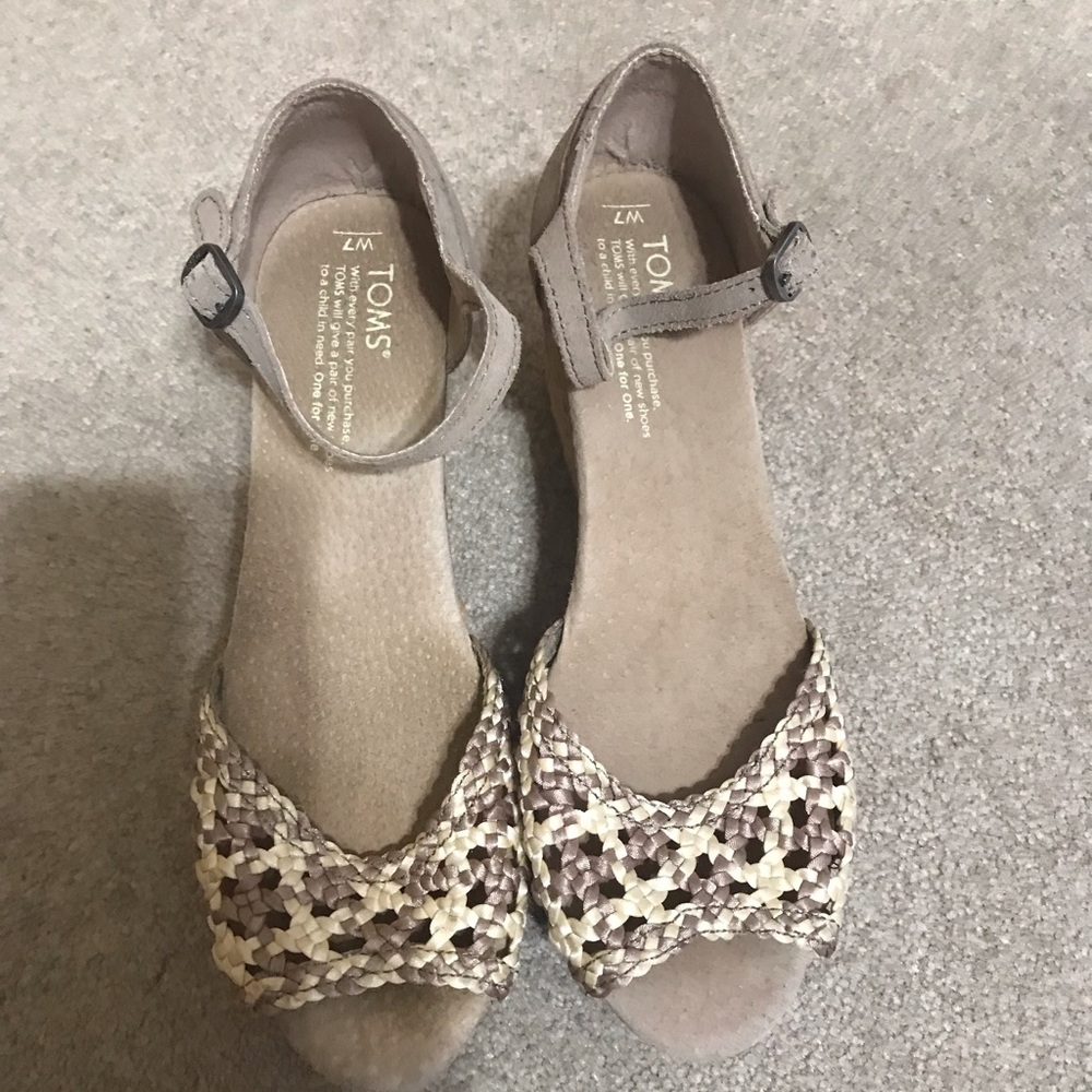 Tom Wedges - Picture 2 of 5